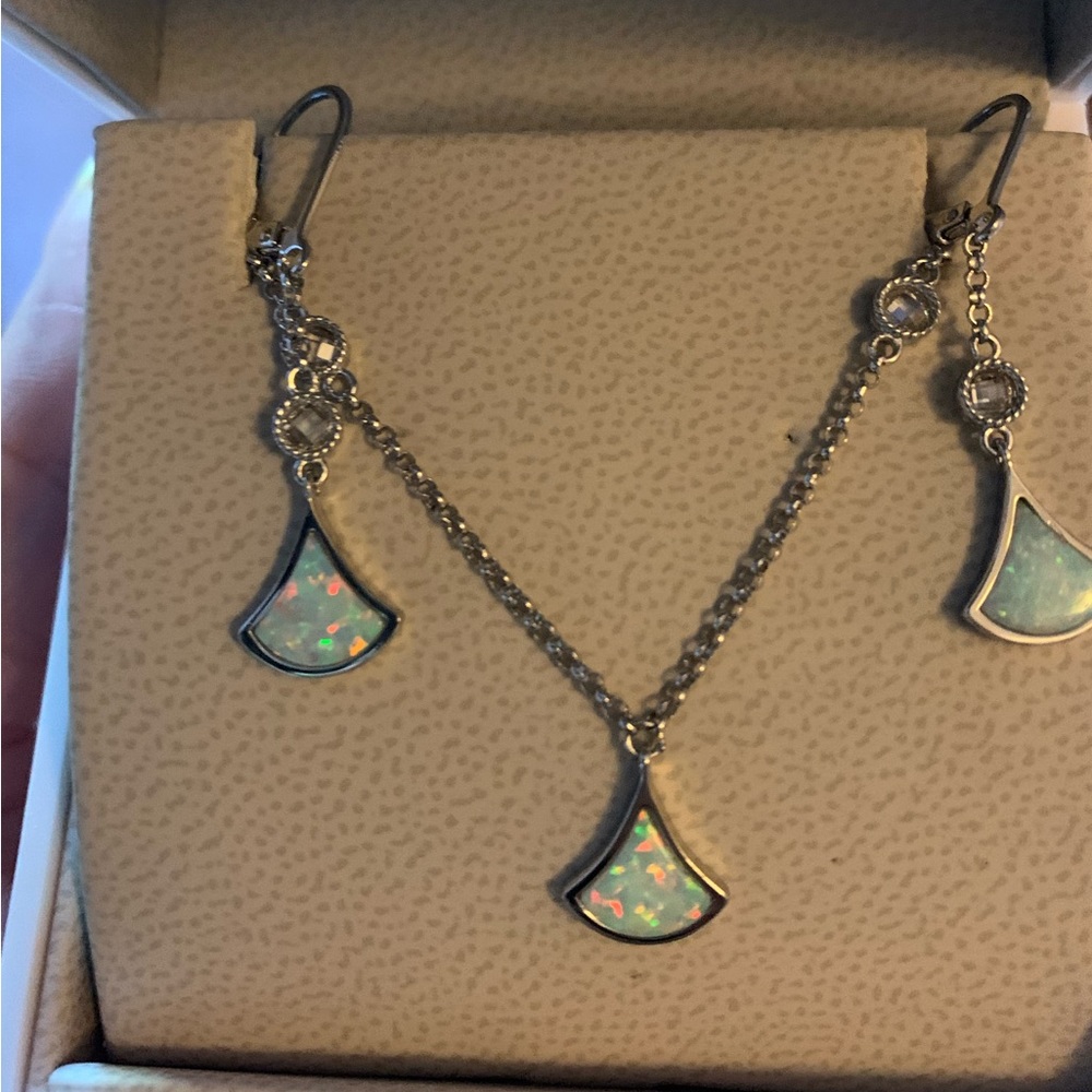 ELLE Opal Earrings and Necklace Set